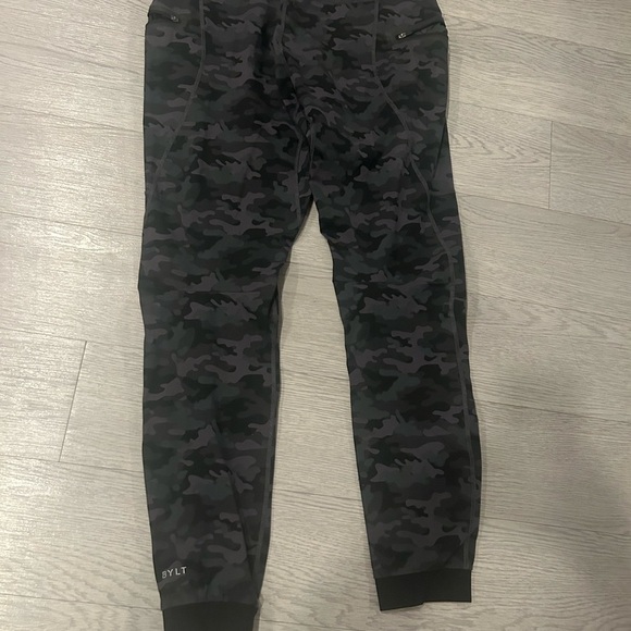 BYLT Pants Mens Medium Gray Camo Elite Jogger Athletic Performance - Picture 5 of 5